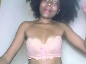 layannek from Chaturbate