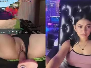 Explore our live girls sluts from our Custom and Multi clubs and checkout exclusive access to highly interactive content, such as shape, hair, titties, pussy type and many more.