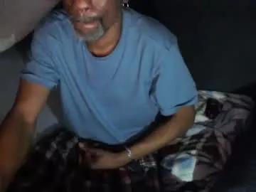 leeguy_hugedick from Chaturbate