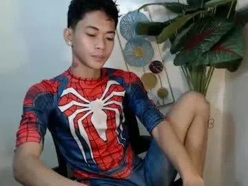 leemoreno18 from Chaturbate