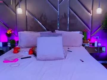 lellie_ from Chaturbate