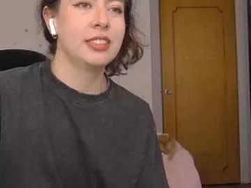leslie9669 from Chaturbate