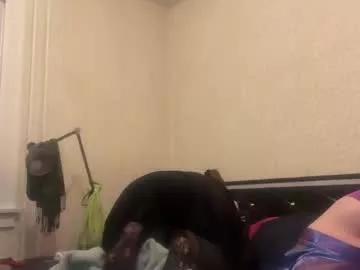 leslietheslut from Chaturbate
