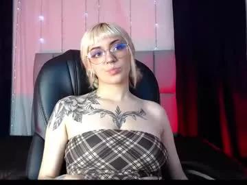lessboobs_gh from Chaturbate