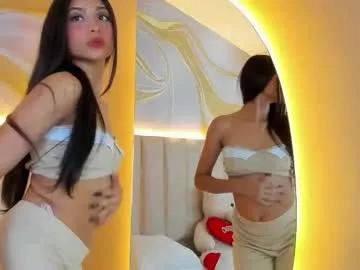 Explore our live girls sluts from our Custom and Multi clubs and checkout exclusive access to highly interactive content, such as shape, hair, titties, pussy type and many more.