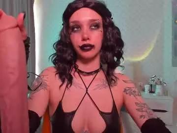 leylanoir from Chaturbate