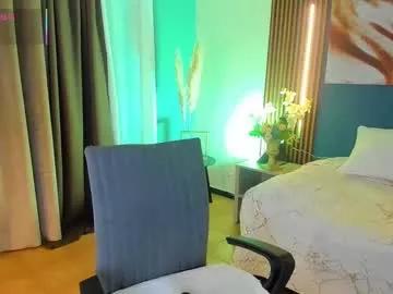 liaa_rosse1 from Chaturbate