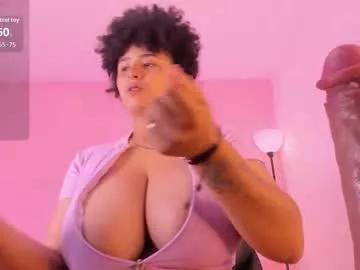 liaamoretzz from Chaturbate