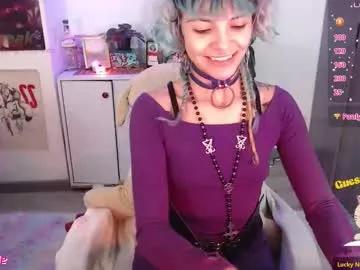 lila_bratz from Chaturbate