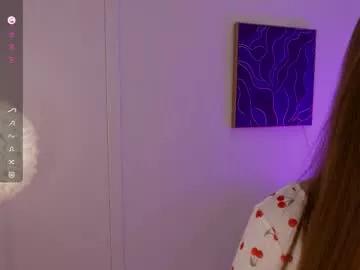 lilly_colins from Chaturbate