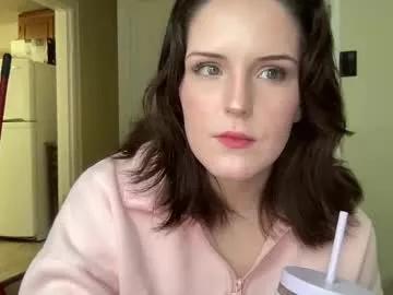 lillyadams222 from Chaturbate