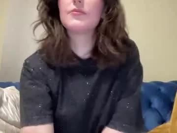 lillyadams222 from Chaturbate