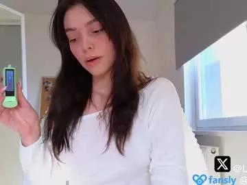 lilyewing_ from Chaturbate