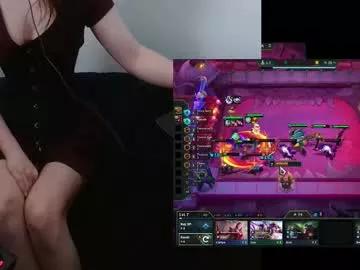 lilythrone from Chaturbate