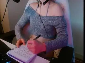 lilythrone from Chaturbate