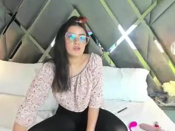 linnaevanson from Chaturbate