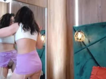 Explore our live girls sluts from our Custom and Multi clubs and checkout exclusive access to highly interactive content, such as shape, hair, titties, pussy type and many more.
