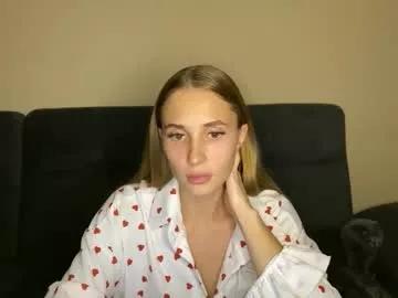 litle_girl05 from Chaturbate