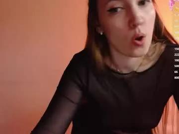 little___angell from Chaturbate