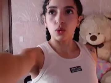 little_angelito2 from Chaturbate