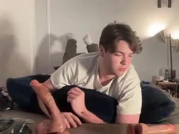 little_boi2much from Chaturbate
