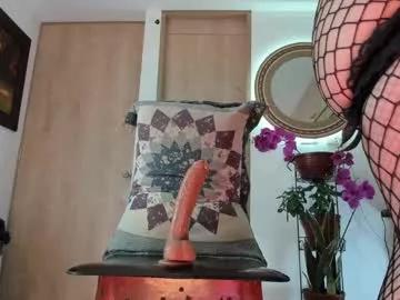 little_izzi from Chaturbate