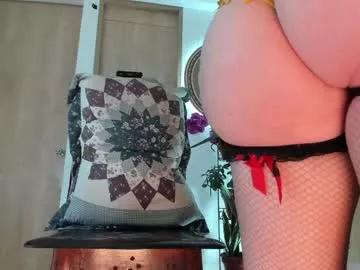 little_izzi from Chaturbate