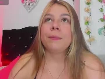 little_tifanny82 from Chaturbate