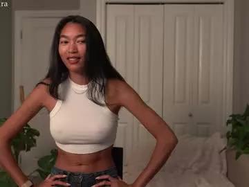littlemiss_kira from Chaturbate