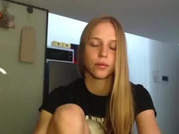 littlemolly1 from Chaturbate