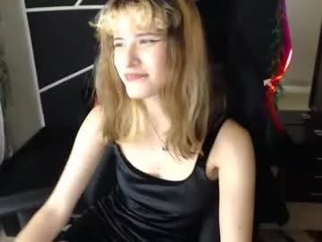 littlenami_ from Chaturbate