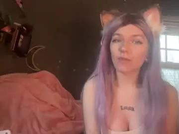lizzyylovesick from Chaturbate