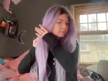 lizzyylovesick from Chaturbate