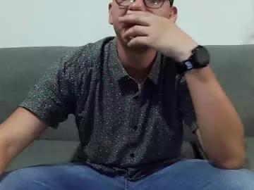 lobomx19 from Chaturbate