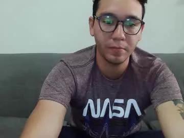 lobomx19 from Chaturbate