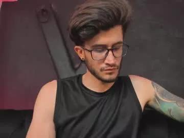 loggan_donnelly from Chaturbate