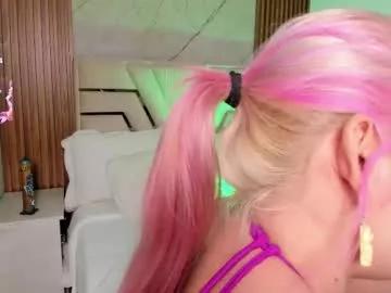 lolaangellx from Chaturbate