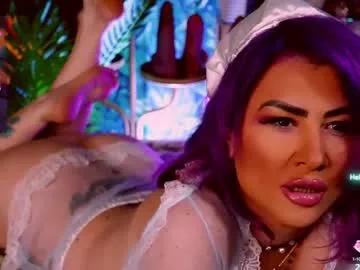 Explore our live girls sluts from our Custom and Multi clubs and checkout exclusive access to highly interactive content, such as shape, hair, titties, pussy type and many more.