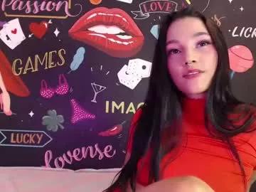 lolalarsson from Chaturbate