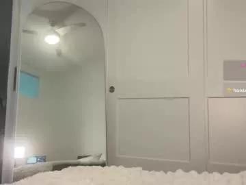 lolariv from Chaturbate