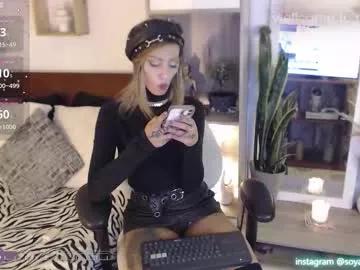 lolis_sweet_submisive from Chaturbate