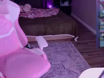 lollyshy__ from Chaturbate