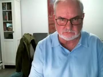 loop102 from Chaturbate