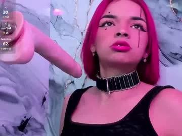 Explore our live girls sluts from our Custom and Multi clubs and checkout exclusive access to highly interactive content, such as shape, hair, titties, pussy type and many more.