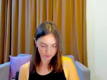Lovelyeemia webcams show profile image 
