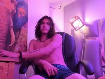 luaus18 from Chaturbate