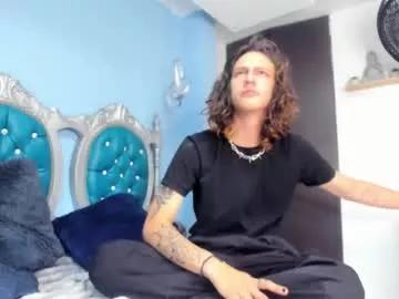 luaus18 from Chaturbate