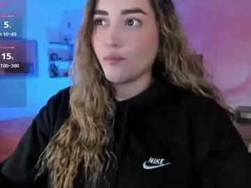 Explore our live girls sluts from our Custom and Multi clubs and checkout exclusive access to highly interactive content, such as shape, hair, titties, pussy type and many more.