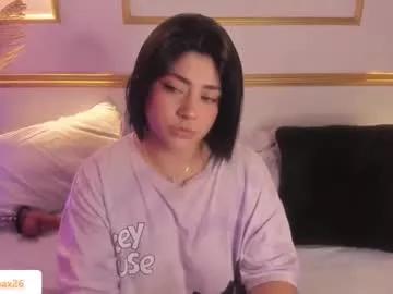 Explore our live girls sluts from our Custom and Multi clubs and checkout exclusive access to highly interactive content, such as shape, hair, titties, pussy type and many more.