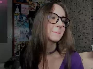 Lucyrose33 webcams show profile image 